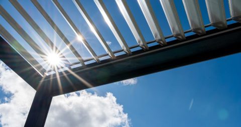 guida alla scelta delle tende da sole